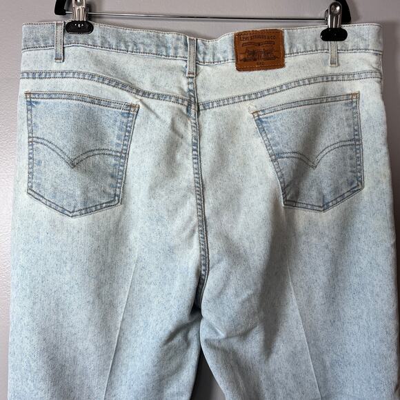 VTG Levi’s 540 Relaxed Fit Jeans Men’s 42x30 Light Wash Denim Wrinkle Free - Picture 10 of 16